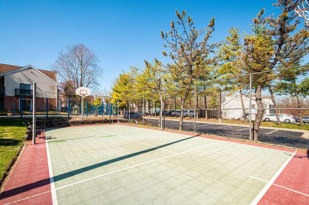 Quality Suites Hunt Valley Amenities photo