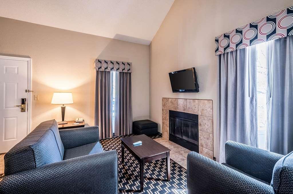 Quality Suites Hunt Valley Room photo