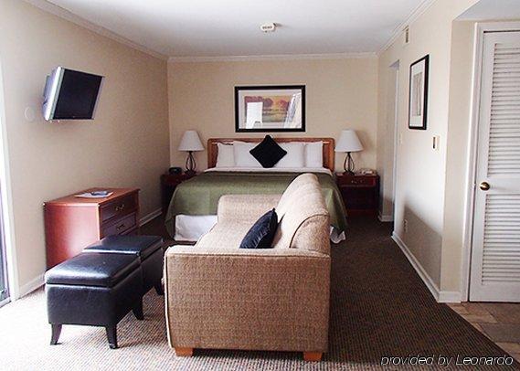 Quality Suites Hunt Valley Exterior photo