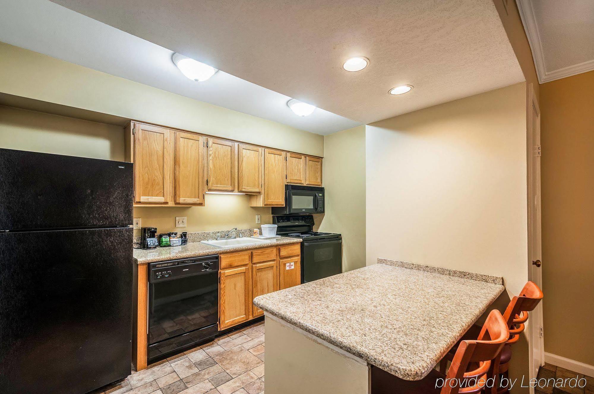 Quality Suites Hunt Valley Exterior photo